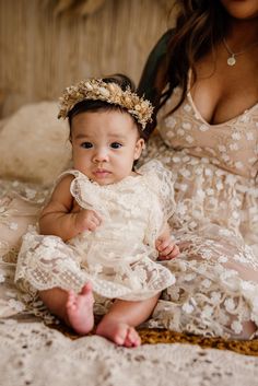 Angels wear lace 😇@flocahontas_ ***TAP TO SHOP*** Fairy Theme Birthday Party, Girls Halo, Newborn Crown, Dried Flower Crown, Cake Smash Pictures, Mother Baby Photography, Crown Halo, Baby Flower Crown, Sweet Pictures