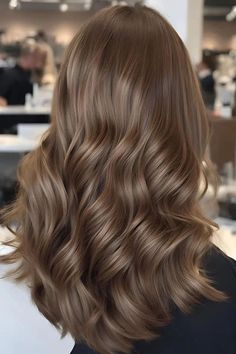 Light Brown Hair Medium Skin, Classic Hair Color Classy, Different Brown Highlights, Hair Dyeing Styles, Hair Dyes For Dark Skin, Machiatto Brown Hair, Ash Honey Brown Hair, Brown Shade Hair Color, Chocolate Tone Hair