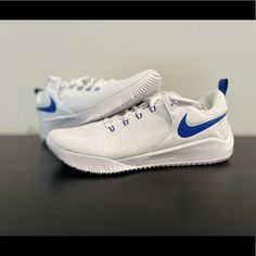 Nike Zoom Hyperace 2 White/Blue Volleyball Shoes Women’s Size 10 New. Color Is White/Blue. Women’s Size 10. Style Code Aa0286-104. Brand New Without Box. All Orders Ship In 1 Business Day. White Low-top Running Shoes For Pickleball, Nike Sporty Sneakers For Pickleball, White Lace-up Sneakers For Pickleball, Blue Volleyball, Nike Volleyball Shoes, Nike Air Max 90s, Size 10 Style, Nike Air Max White, Nike Air Max 2090