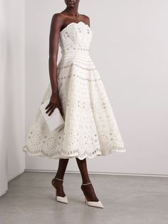 OSCAR DE LA RENTA Strapless crystal-embellished broderie anglaise faille midi dress | NET-A-PORTER Designer Hair Accessories, Oscar Dresses, Strapless Midi Dress, Ski Wear, Clothes Collection, Fitted Bodice, Hat Hairstyles, Jeans Dress, Net A Porter