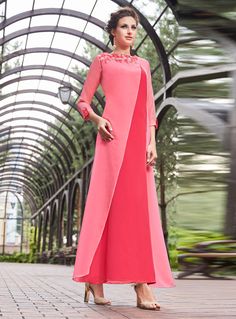 Shop Light Pink Georgette Long Readymade Kurti 133580 online at best price from vast collection of designer kurti at Indianclothstore.com. Long Kurta Designs, Floral Print Gowns, Stylish Kurtis Design, Gaun Fashion, Cotton Kurti Designs, Dress Indian Style, Pakistani Dress Design, Fashion Attire