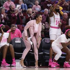 Basketball Game Outfit Women, Basketball Game Outfit, Coach Carter, Coach Outfits, Coach Fashion, Basketball Coach