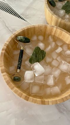 Green Ice Gua Sha Tool for Luminous, Youthful Skin Manifesting Vision Board, Vision Board Photos, Jade Roller, Pretty Skin Care, روتين العناية بالبشرة, Vision Board Inspiration, Healthy Lifestyle Inspiration, Gua Sha