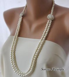 Handmade Wedding Necklace with Pearls and by HMbySemraAscioglu Elegant Crystal Pearl Necklace For Wedding, Elegant Wedding Brooch Jewelry, Pearl Necklace With Jewels For Weddings, Wedding Pearl Necklace With Jewels, Crystal Brooch For Wedding, Pearl White Crystal Bridal Necklace For Wedding, Crystal Brooch For Wedding Jewelry, White Crystal Jewelry With Brooch, Pearl White Wedding Brooch