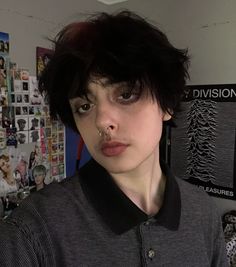 Demiboy Haircuts, Ftm Haircuts, Dark Green Hair, Cosmetic Inspiration, Aesthetic Styles, Alt Makeup, Fluffy Hair, Green Hair, Aesthetic Fashion