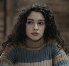 Faceclaims Female Curly Hair, Faceclaims Female Brunette Curly Hair, Actresses Dark Hair, Curly Brown Hair Faceclaim, Curly Haired Actresses, Brown Hair Woman Character Inspiration, Brown Curly Hair Face Claim, Face Claims Female Brunette Curly Hair, Short Black Hair Face Claim