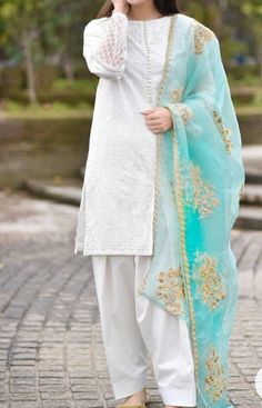 White Dress Outfit Pakistani, White Kameez, Simple Dress Pattern, Girls Dresses Sewing