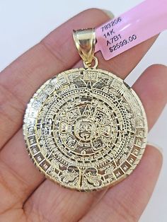 Premium Real 14k Yellow Gold Circular Mayan Calendar Pendant Charm 14kt, Jewelry & Watches Traditional Collectible Yellow Gold Jewelry, Traditional 14k Gold Collectible Jewelry, Ornate 14k Stamped Jewelry For Formal Occasions, Fine Jewelry Large Pendant In White Gold, White Gold Large Pendant Fine Jewelry, Fine Jewelry White Gold Large Pendant, Engraved White Gold Round Jewelry, Symbolic Yellow Gold Round Pendant Jewelry, Symbolic Yellow Gold Jewelry With Round Pendant