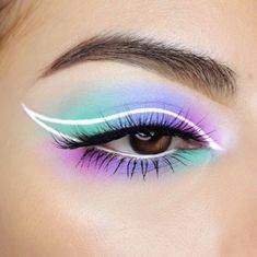 Makeup Looks Fun, Makeup Blanc, Makeup Ideas Cute, Fun Makeup Ideas, Colorful Makeup Looks, Extreme Make-up, Teknik Makeup, Makeup Zombie, Cat Eye Look