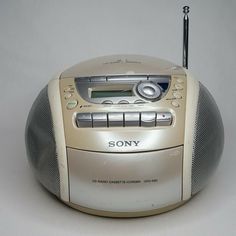 an old radio is sitting on the table