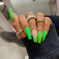 Scarlett Ibis, Alien Nails, Neon Green Nails, Green Acrylic Nails, Halloween Acrylic Nails, Green Nail Designs, Ombre Acrylic Nails, Edgy Nails, Grunge Nails