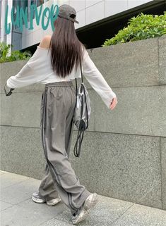 Lunivop Women's Wine Red Baggy Striped Pants 90s Vintage Streetwear Oversize Y2k Trousers Korean Harajuku Parachute Pants 2000s Clothes Style: American Retro Age: JUNIOR 90s Vintage Streetwear, Kawaii Leg Warmers, Y2k Trousers, Net Stockings, 2000s Clothes, Woman Wine, Fishnet Stockings, Leggings Pattern, Trendy Collection