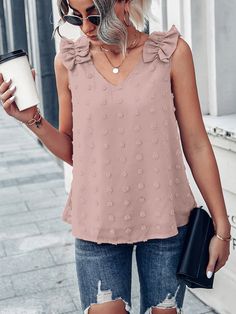 Sleeveless Top Outfit, Chiffon Tops Blouses, Blouse Measurement, Shirt Refashion, Stretchy Tops, Couture Tops, Shein Tops