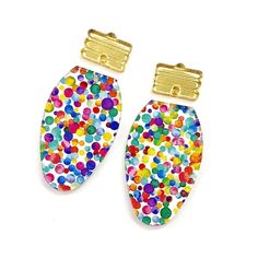 Oh my Christmas Lights! You're sure to stand out in the crowd wearing these fun Confetti Dot Christmas Light Bulb dangle earrings. Just add your favorite hardware and get ready to SHINE!! You may choose the quantity that best fits your needs: 1 pair = 2 top connectors and 2 bulbs 3 pairs = 6 top connectors and 6 bulbs 5 pairs = 10 connectors and 10 bulbs 10 pairs = 20 connectors and 20 bulbs Each connector piece is .60mm x .40mm  Each light bulb piece is 1.5 inches tall and .94 inches wide.  PLE Diy Dangle Earrings, Christmas Light Bulbs, Confetti Dots, Acrylic Earring, Light Earrings, Earrings Christmas, Christmas Light, Baby Wipes, Acrylic Earrings