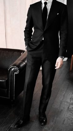 Man With Blazer, Guy In Tuxedo Aesthetic, Suit Aethstetic, Mens In Suits Aesthetic, Black Tie Aesthetic Men, Formal Black Suit Men, Man In Black Suit Aesthetic, Suit Man Aesthetic, Suits With Gloves