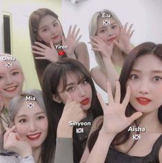 Everglow Group Photo