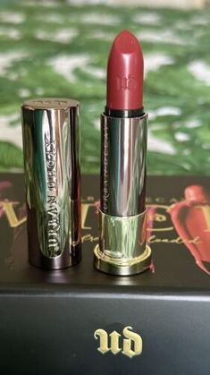 👄 Urban Decay “Gash” Vice Lipstick | Cream | Cool Red | Full Size 0.11 oz 3605971155833 | eBay Urban Decay Gash, Lipstick Pictures, Serena Van, Serena Van Der Woodsen, Lipstick Lip, Lipsticks, Urban Decay, Lip Makeup, Beauty Makeup