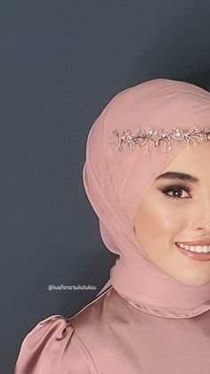 Style Tutorial, Hijab Style Tutorial, Bride Fashion, Hijab Bride, Handmade Things, Hijabi Style, Head Gear