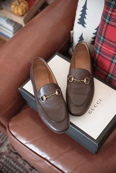 Men Shoes Outfit, Gucci Loafers Men, Gucci Loafers Outfit, Plats Healthy, Oxford Shoes Outfit, Loafers Outfit, Gucci Loafers, Best Shoes For Men, Beautiful Sandals