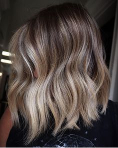 Cold Balayage, Balayage Hair Ideas, Winter Blonde Hair, Blonde Balayage Hair, Money Pieces, Haircuts For Thick Hair, Chestnut Hair, Caramel Balayage, Balayage Hair Blonde