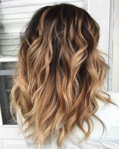 Medium Wavy Bronde Balayage Hairstyle Wavy Bronde, Beautiful Wavy Hair, Wavy Hair Styles, Balayage Hairstyle, Wavy Hairstyles Medium, Bronde Balayage, Mid Length Hair With Layers, Thick Curly Hair