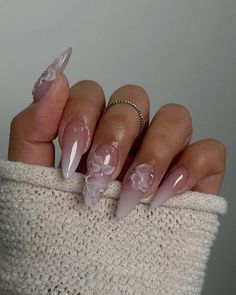 Realistic Wedding, Engagement Nails, Nail Drawing, Gel Acrylic Nails, Beauty Nails Design, Claw Nails, Work Nails, Casual Nails, Classy Acrylic Nails