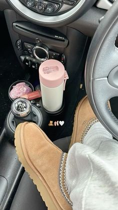 Girly Car, Car Essentials, Getaway Car, Car Inspiration, Mia 3, Pink Girly Things, Pink Car