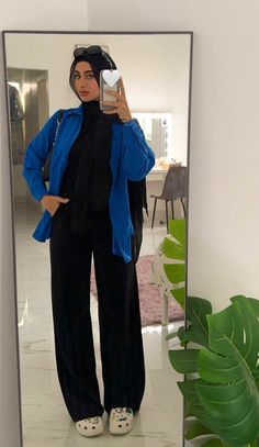 New Hijab, Stylish Outfits Casual, Girly Style Outfits, Hijab Fashion Summer, College Outfits Summer, Modest Casual Outfits, Mode Hijabi, Mix Match Outfits, Hijab Fashionista