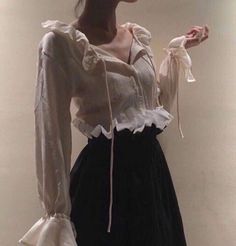 Grunge Style, 가을 패션, Looks Style, White Blouse, Aesthetic Outfits, Classy Outfits, Aesthetic Clothes