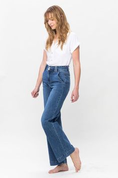 Double button wide leg jeans are stylish wide leg jeans with a unique design and two buttons to add personality. Its loose pant leg cut, is comfortable and fashionable, suitable for a variety of top styles, showing a sense of fashion and personality charm. Whether casual or formal, these jeans can create a stylish style. Cross Belt, Polished Style, Loose Pants, Short Leggings, Dress Code, Wide Leg Jeans, Bottoms Pants