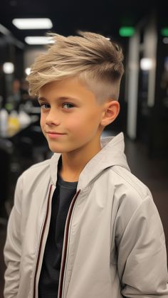 25 Boys' Haircuts Ruling the Schoolyard Short Sides Haircut, Boys Haircuts Curly Hair, Trendy Boys Haircuts, Toddler Hairstyles Boy, Boy Haircuts Short, Baby Boy Haircuts