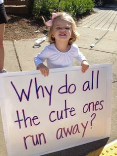 Why do all the cute ones run away? Funny Running Pictures, Running Race Signs, Running Funny, Fitness Humor