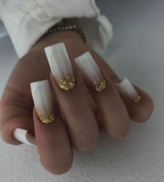 Milky Gold Nails, Milky White Gold Nails, Nails Milky White, Milky White Nails, White Nails With Gold, Retro Nails, Neutral Nails, Gold Nails