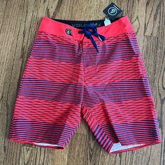 New With Tag Volcom 38th Double Weaver Board Shorts Size 28 With 10 Inch Inseam Red And Blue Striped Pattern Shorts Have A Lace Closure Waist One Pocket With A Velcro Closure On Back Pattern Shorts, Surf Shorts, Blue Hawaiian, Mens Boardshorts, Mens Green, Man Swimming, Mens Navy, Green Camo, Men Boys