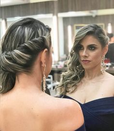 Bridesmaid Hair Side, Side Curls, Side Swept Hairstyles, Hair To One Side, Side Hairstyles, Hair Brown