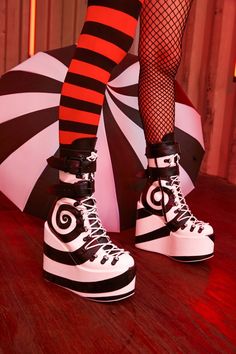 Neon Goth, Hilarious Dogs, Clown Clothes, Clown Shoes, Alt Outfits, Clothing Design Sketches, Laugh Out Loud, Pretty Shoes, Burning Man