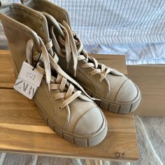 Beige Converse Style Tennis Fall Khaki Sneakers With Round Toe, Khaki Round Toe Sneakers For Fall, Khaki Lace-up Sneakers For Spring, Trendy Khaki Sneakers With Round Toe, Beige Ankle-high Fall Sneakers, Beige Converse, Zara Sneakers, Rainbow Sneakers, Espadrille Sneakers