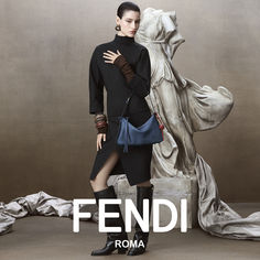 Roman freedom meets London nonchalance, sumptuous materials, and playful details. Discover Fendi Fall/Winter 2024. Campaign Fashion, Model Aesthetic, Faded Jeans, Music Fashion, Fashion Editor, Fashion Photoshoot, Winter 2024, Couture Collection, Womens Fall