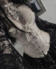 Lace Outfits For Women, How To Style Corset, Styling Black Dress, Clothing Ideas Aesthetic, Figure Out My Style, Corset Gothic Outfit, White Goth Outfit, White Corset Outfit, Lace Clothes