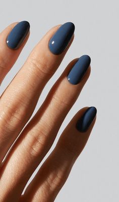 Cold Nails Colors, Dark Blue Grey Nails, Short Nails One Color, Dark Winter Nail Colors, Manicure Ideas Simple, Manicure Ideas French, January Nail Colors Winter, Manicure Ideas Spring, Winter Nail Color Ideas