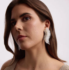 Stay on trend this season with our brilliant, white, Clustered Midi Madeline Earrings. These snow-white, mid-size earrings will act as a color palate cleanser for Fall and Winter. Palate Cleanser, Scarf Necklace, Color Palate, Virtual Fashion, Wing Earrings, Earrings White, Mid Size, Sequin Beading