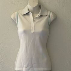 This Is A New Without Tags Brooks Brothers Women’s Golf Top. There Are No Stains, Rips, Or Odors. This Is A Non-Smoking Home. Please See Pictures For Measurements. Any Reasonable Offer Will Be Considered. Sporty Fitted Sleeveless Top, White Fitted Tank Top For Sports, White Tank Top For Sports, White Moisture-wicking Tank Top, White Sleeveless Workout Tops, White Sporty Moisture-wicking Vest, White Sports Tank Top, Fitted Sleeveless Moisture-wicking Tops, Moisture-wicking Sleeveless Fitted Tops