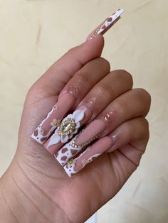 Cow print nails Nails Of Instagram, Cow Print Bling Nails, Western Long Nails, Fuerza Regida Concert Nails, Cowgirl Print Nails, Nashville Themed Nails, Nails Inspiration Rhinestone, Cow Print Nails Acrylic Long