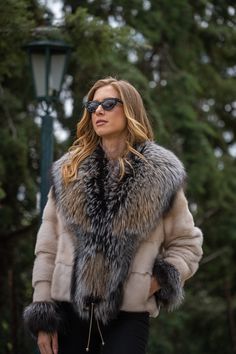 #papelfurs #fur #realfur #mink #minkfur #fox #foxfur #furcollection #furseason #furqueen #luxury #luxuryfur #elegant #womensouterwear #womensclothing #anniversarygift #luxurygift #Christmasgift #holidaysale #sales #sale #minkfurjacket #foxfurjacket #furjacket #jacket #modernjacket #warmjacket #wintercollection #shopnow #eshop #america #usa #nyc #nycfashionblogger #washington #california #carolina #usafashion #ootd #outfitoftheday #brandnew #newcollection #onlineshopping Melbourne Fashion, Australia Fashion, Winter Jackets Women, Fur Fashion, Ootd Outfit, Seasonal Fashion, Fox Fur, Fur Collar