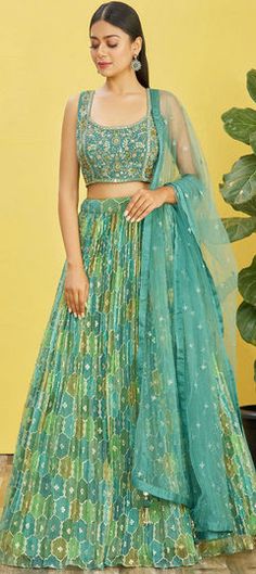 Green color Lehenga in Organza Silk fabric with Digital Print, Embroidered, Mirror, Sequence, Thread, Zari work Multi Dupatta, Bridesmaids Lehenga, Indian Wedding Bridesmaids, Green Lehenga Choli, Heavy Lehenga, Lehenga Choli Designs, Bridesmaid Lehenga, Lehenga Choli For Women, Choli For Women