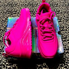 Skechers hot pink sneakers size 7.5 Pink Skechers, Hot Pink Sneakers, Pink Panther, Pink Panthers, Pink Sneakers, Skechers Shoes, Dark Fashion, Color Rosa