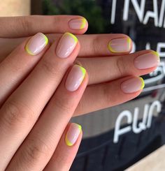 Minimal Summer Nails Short, Bright Color Manicure, Gel Mani Short Nails, Wow Nails, Hello Nails, Subtle Nails, Minimal Nails