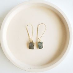 Where the timeless elegance meets modern vibes, that's where you'll find these drop earrings. GEMSTONE: Labradorite CLOSURE: Gold plated kidney ear wires LENGTH: 2" long Also available in other gemstones here Modern Brass Earrings With Gemstones, Everyday 14k Gold Filled Earrings With French Hook, Minimalist Brass Earrings With Gemstone, Minimalist Brass Gemstone Earrings, 14k Gold Filled Teardrop Linear Earrings For Everyday, Everyday 14k Gold Filled Teardrop Linear Earrings, 14k Gold Filled Long Drop Linear Earrings, Everyday Long Drop Earrings With Ear Wire, Elegant Labradorite Drop Earrings