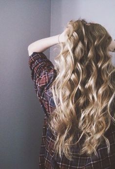 Hair Blond, Boring Hair, Long Curls, Synthetic Hair Extensions, Long Blonde, Pretty Hair, Love Hair, Shampoos, Messy Hairstyles