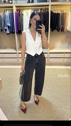 Outfits Sabado Dia, Look Office, Easy Chic, Casual Day Outfits, Elegante Casual, Stylish Work Outfits, Fashion Mistakes, Modern Outfits, Japan Fashion